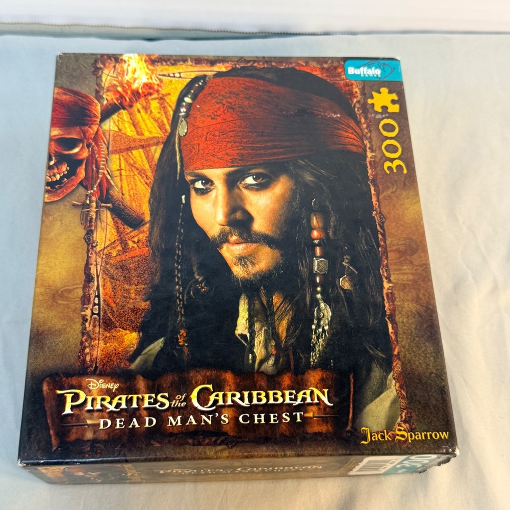 Disney Pirates of the Caribbean Jack Sparrow 300 Piece Jigsaw Puzzle Buffalo